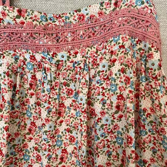 Dainty floral maxi.  Never been worn. - Picture 2 of 6